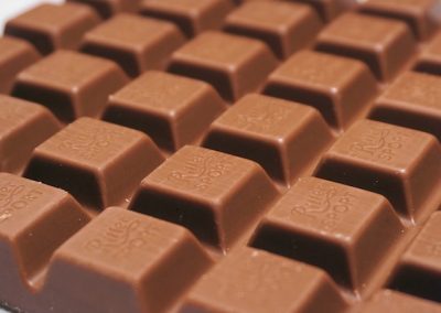 Pearl Analysing Chocolate by Transmission FTIR